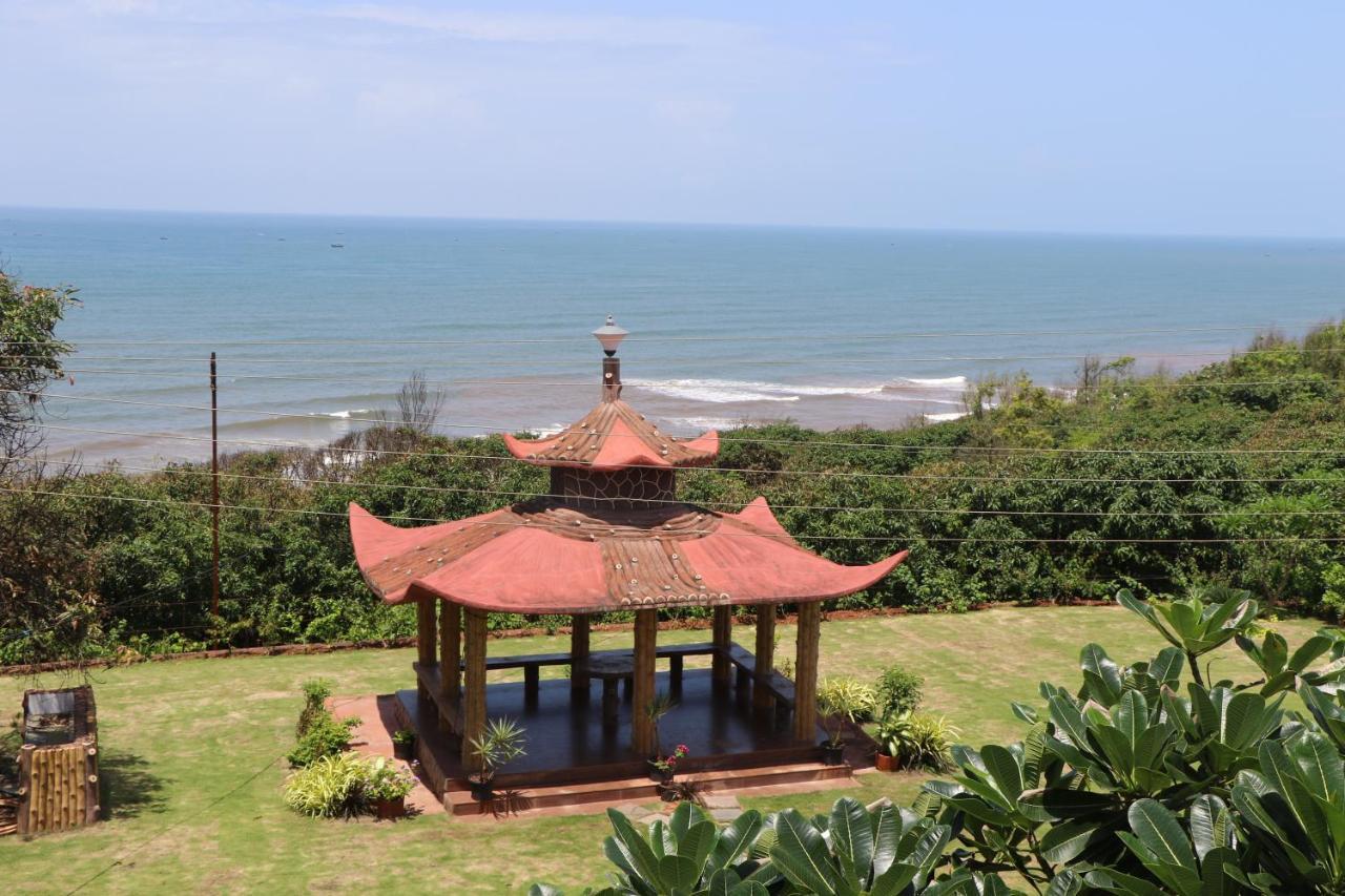 Abhishek Beach Resort And Spa Ganpatipule Bagian luar foto